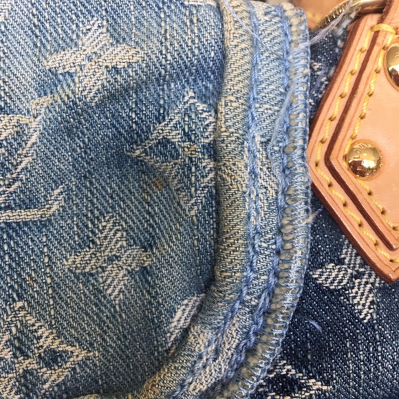Louis Vuitton Limited Edition Denim Bowly bag - Picture 8 of 8